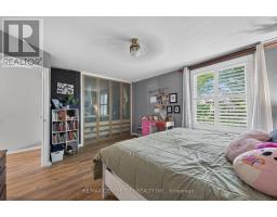 3 - 720 WONDERLAND ROAD S - 18