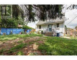 371 FLANDERS ROW - 32