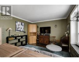 371 FLANDERS ROW - 6