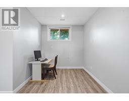 151 ST CLAIR CRESCENT - 34