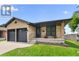 56 PARKVIEW CRESCENT - 2