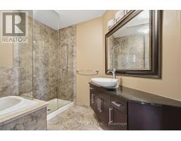 802 - 250 PALL MALL STREET - 23