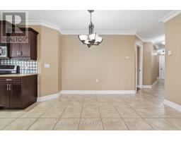 802 - 250 PALL MALL STREET - 5