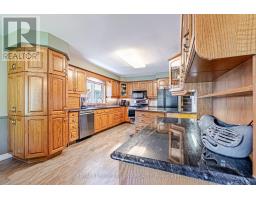 189 HUNTINGTON CRESCENT - 14