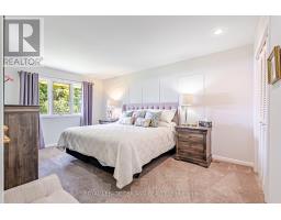 189 HUNTINGTON CRESCENT - 21