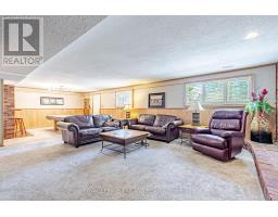 189 HUNTINGTON CRESCENT - 24
