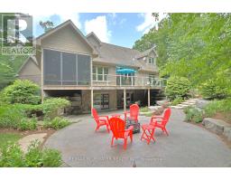9956 PINETREE CRESCENT - 2