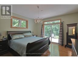 9956 PINETREE CRESCENT - 23