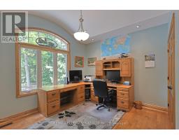 9956 PINETREE CRESCENT - 26