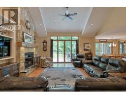 9956 PINETREE CRESCENT - 3