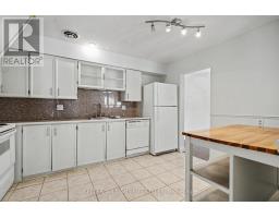 20 - 760 BERKSHIRE DRIVE - 11