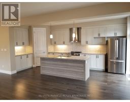3074 TURNER CRESCENT - 7