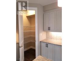 3074 TURNER CRESCENT - 9