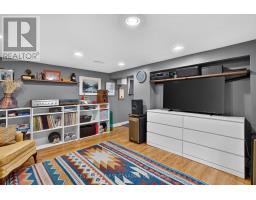 754 LORNE AVENUE - 26