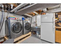 754 LORNE AVENUE - 32