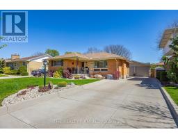 430 MAGNOLIA CRESCENT - 1
