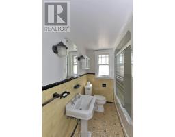 525 GROSVENOR STREET - 36
