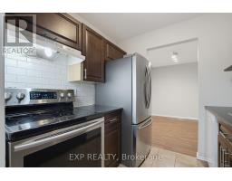106 - 144 CONWAY DRIVE - 6