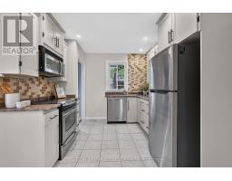 198 ARLINGTON CRESCENT - 10