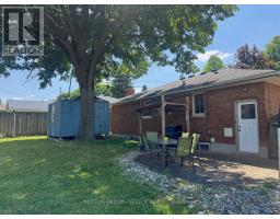 198 ARLINGTON CRESCENT - 24