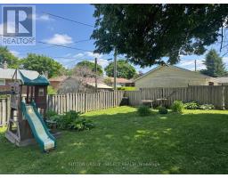 198 ARLINGTON CRESCENT - 25