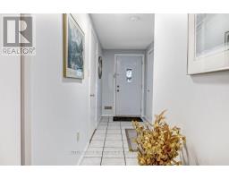 12 - 1990 WAVELL STREET - 4