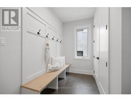 876 EAGLETRACE DRIVE - 34
