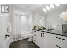 876 EAGLETRACE DRIVE - 43