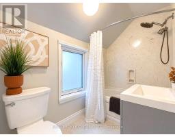 820 MAITLAND STREET - 23