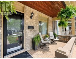 820 MAITLAND STREET - 3