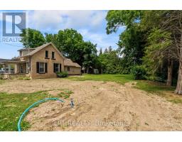 224 ROSKEEN STREET - 2