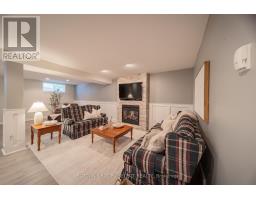 581 INVERNESS AVENUE - 35