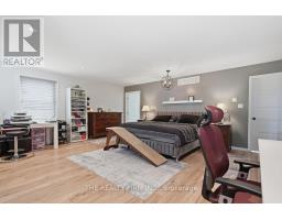 808 ELGINFIELD ROAD - 35