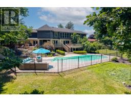 255 MILL POND CRESCENT - 5