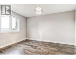 783 HICKORYRIDGE COMMON - 21
