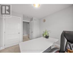 18 - 3025 SINGLETON AVENUE - 35