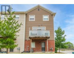 18 - 3025 SINGLETON AVENUE - 40