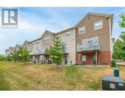 18 - 3025 SINGLETON AVENUE - 41
