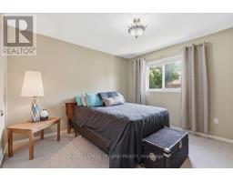 34 GERALD CRESCENT - 15