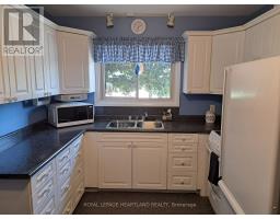 154 THOMAS STREET - 5