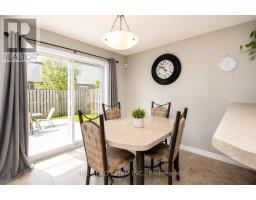 884 REEVES AVENUE - 17