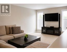 884 REEVES AVENUE - 22