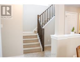 884 REEVES AVENUE - 23