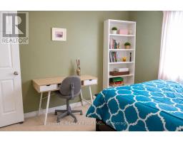 884 REEVES AVENUE - 34
