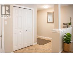 884 REEVES AVENUE - 5