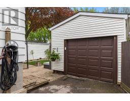 31 EASTMAN AVENUE - 28