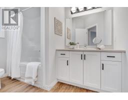 74 BRAUN AVENUE - 31