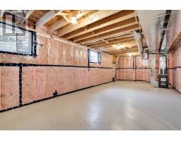 74 BRAUN AVENUE - 32