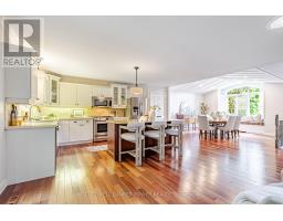 12 DAVENTRY WAY - 14