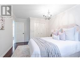 12 DAVENTRY WAY - 24